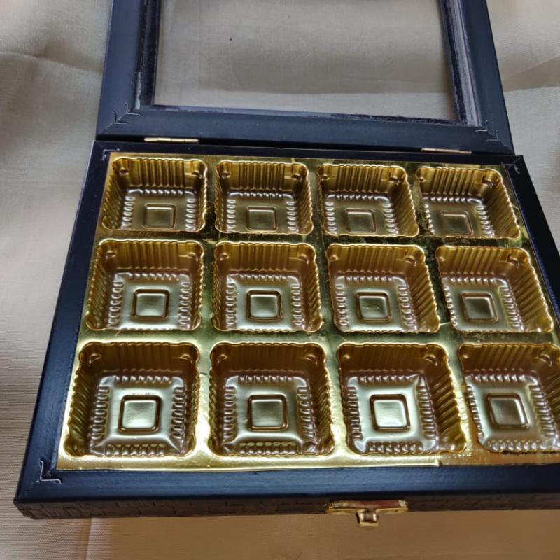 CHOCOLATE BOX