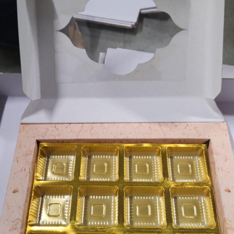 CHOCOLATE BOX